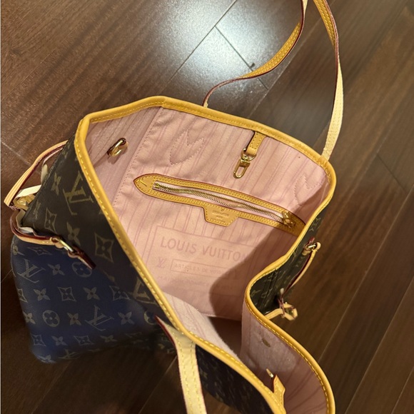 Brown Leather Women’s Luxury Tote Bag - Picture 3 of 5